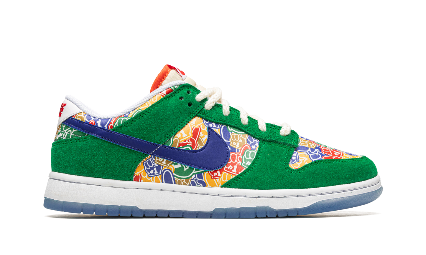 Dunk Low Foam Finger