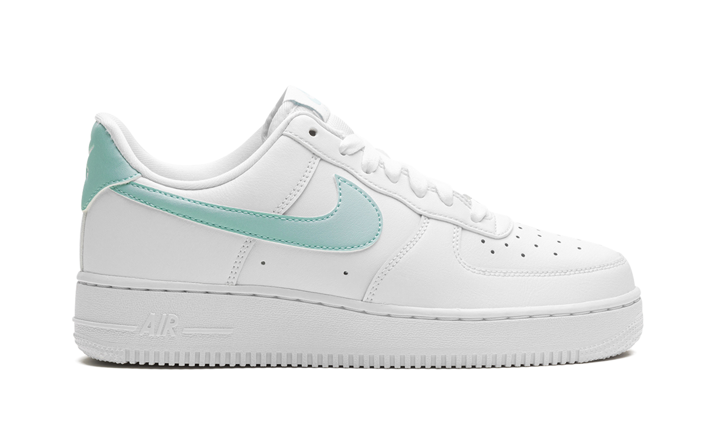 AIR FORCE 1 '07 WMNS White / Jade Ice