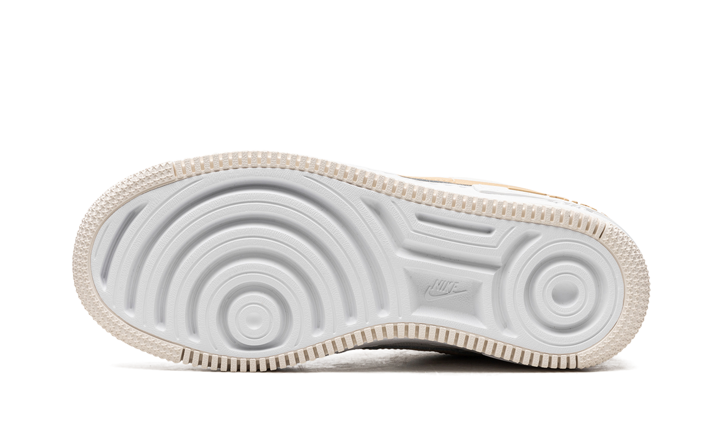 NIKE AIR FORCE 1 LO SHADO WMNS Sail Tan
