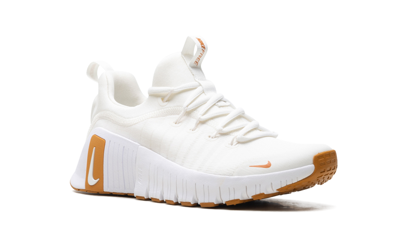 Free Metcon 6 WMNS Sail White Monarch