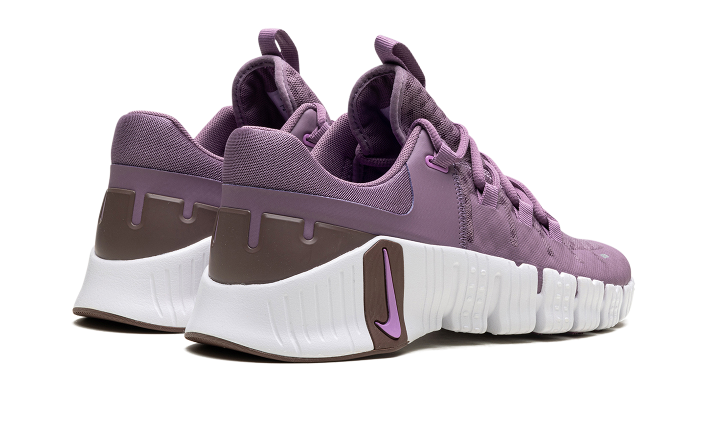 Free Metcon 5 WMNS Violet Dust