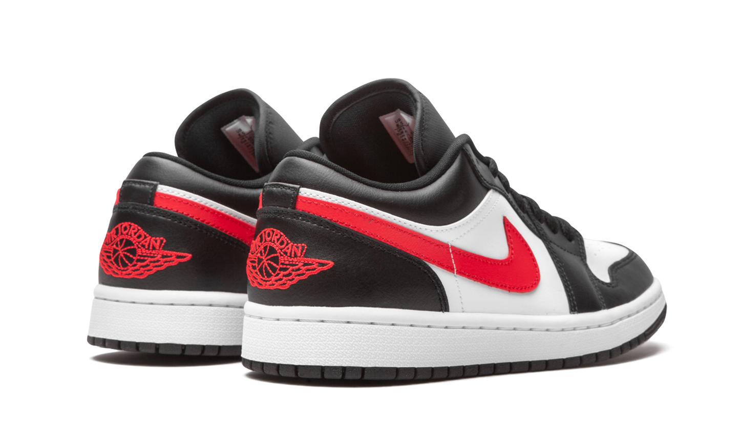 AIR JORDAN 1 LO WMNS Siren Red / Black / White