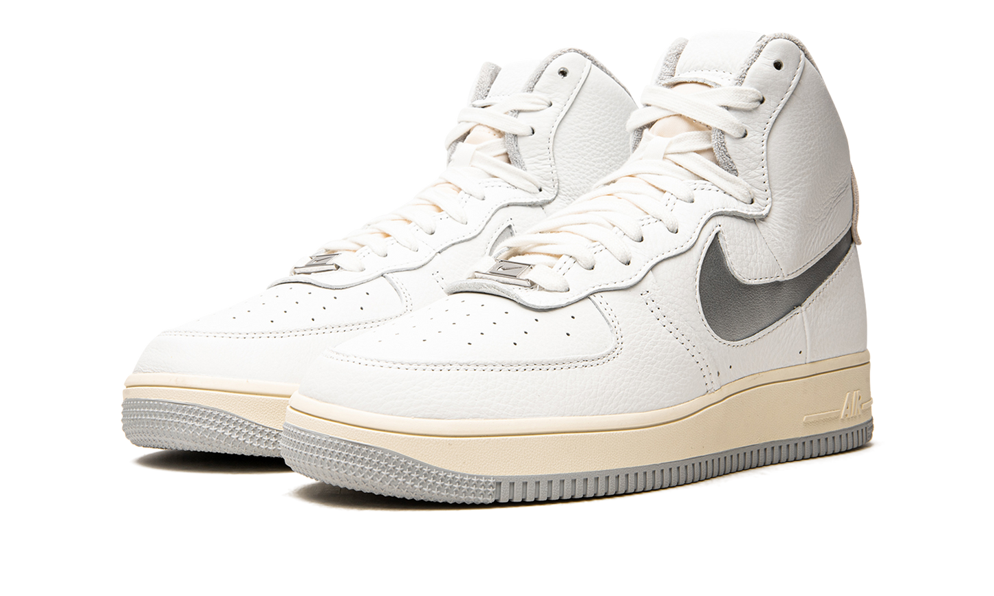 AIR FORCE 1 HIGH SCULPT MNS WMNS White / Silver
