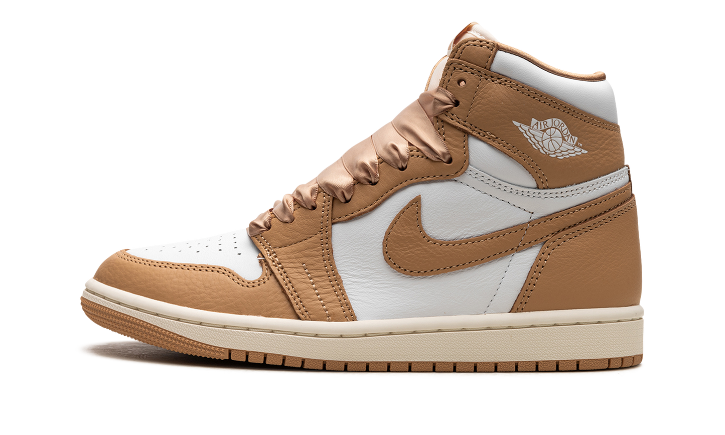 AIR JORDAN 1 RETRO HIGH OG WMNS Praline