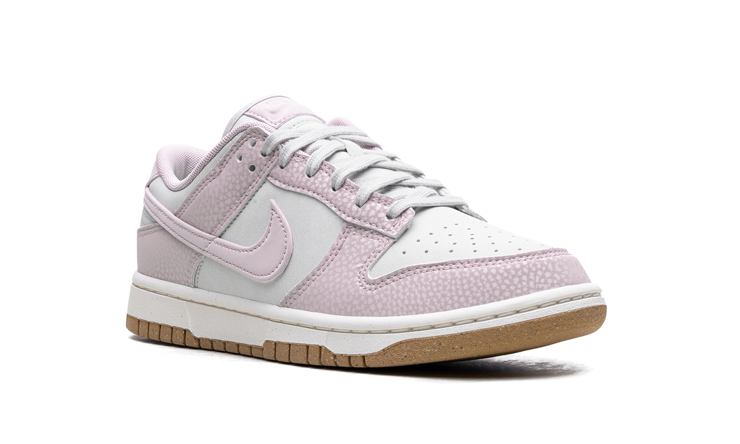 Dunk Low WMNS Platinum Violet