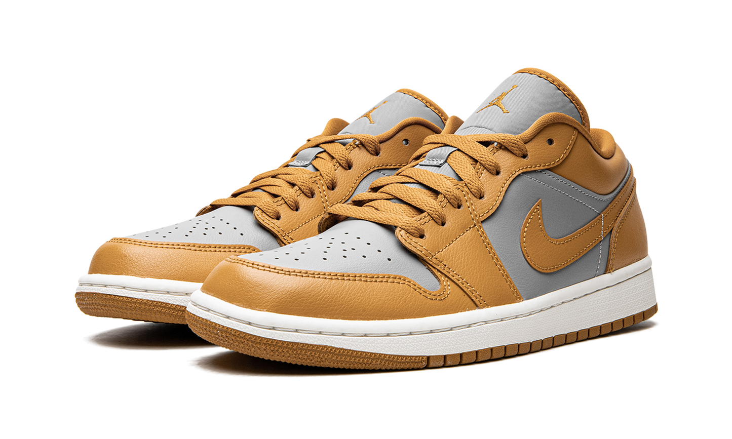 AIR JORDAN 1 LO WMNS Chutney