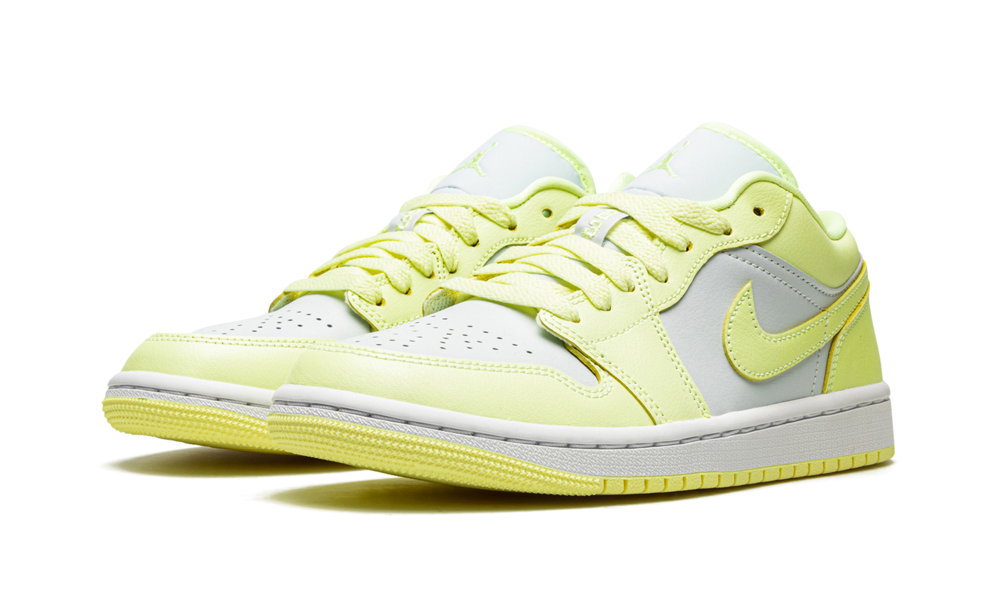 AIR JORDAN 1 LO WMNS Lemonade