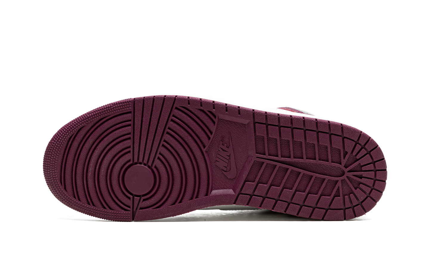 Air Jordan 1 Retro High OG Bordeaux