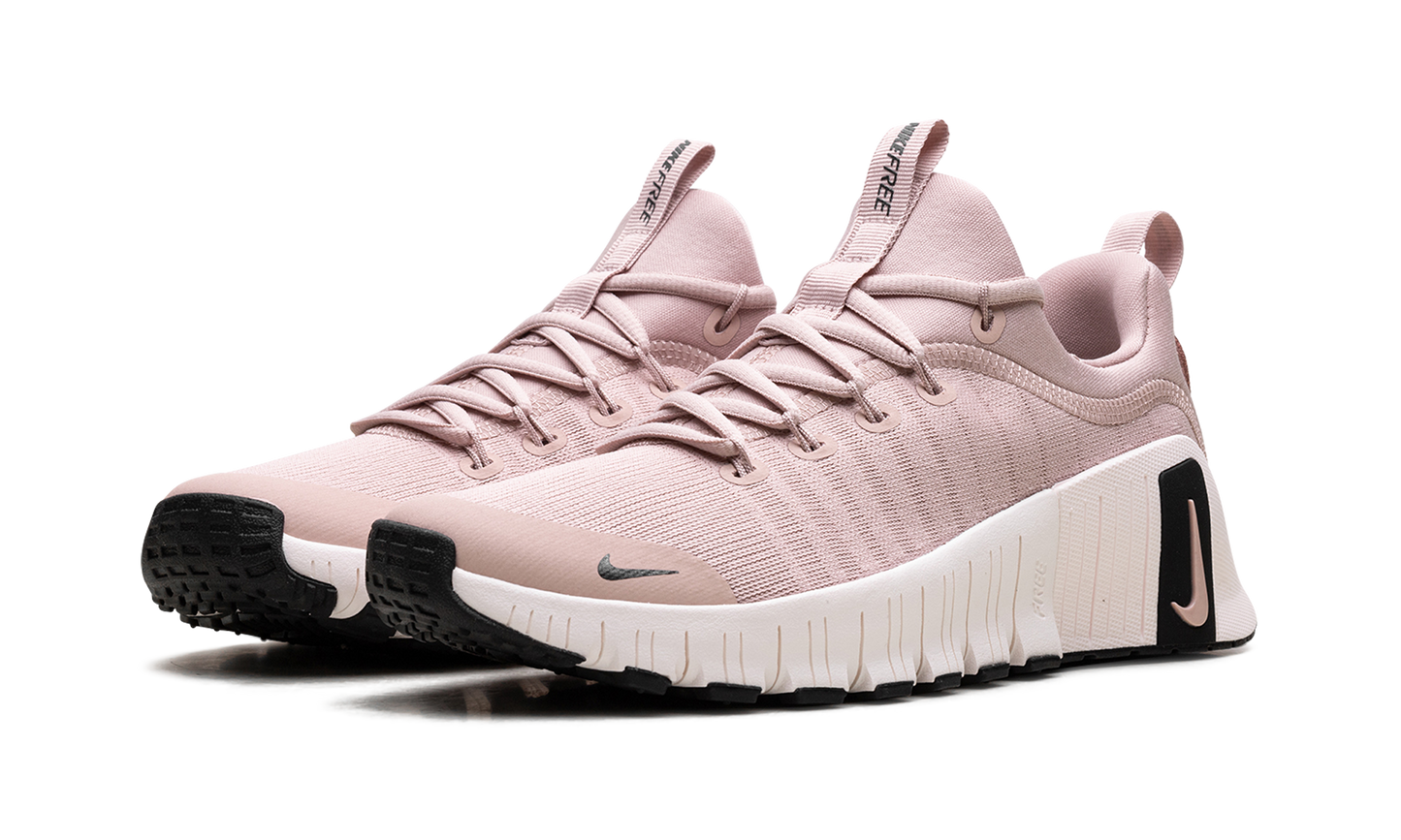 Free Metcon 6 PRM WMNS Pink Oxford / Light Soft Pink / Black