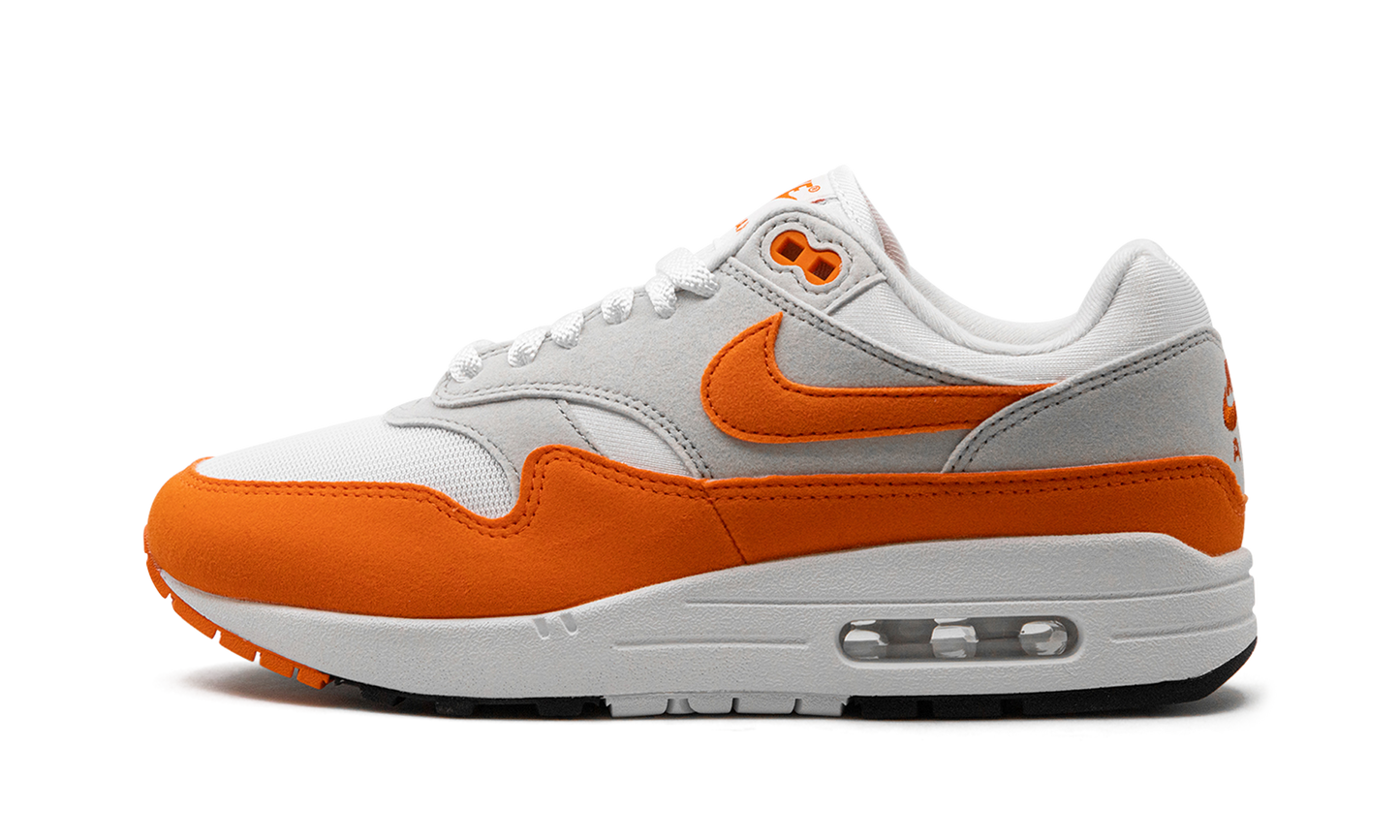 AIR MAX 1 WMNS Safety Orange