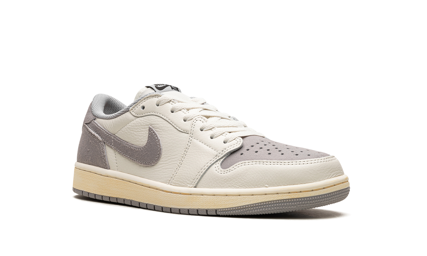 Air Jordan 1 Low EX Atmosphere Grey