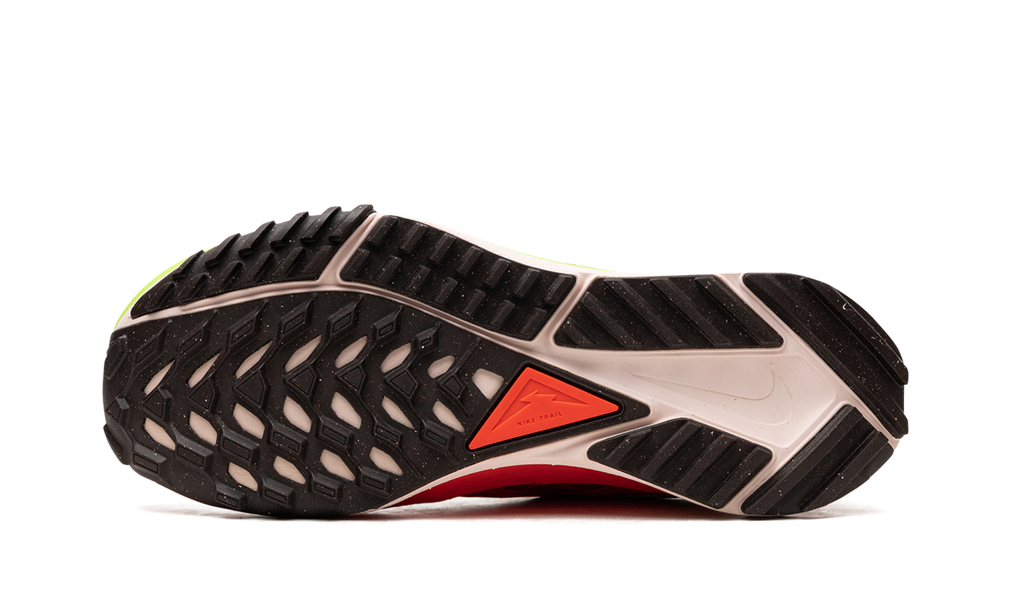 NIKE PEGASUS TRAIL 4 WMNS Mantra Orange