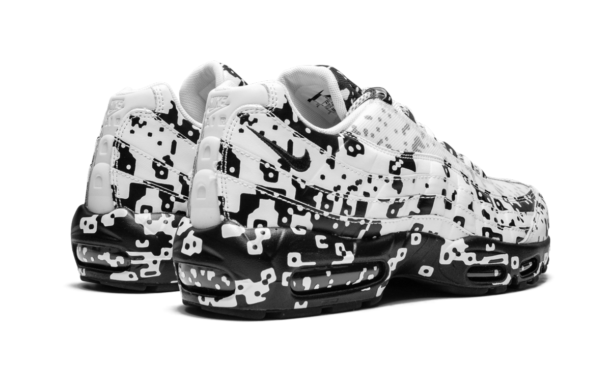 Air Max 95 / C.E. Cav Empt