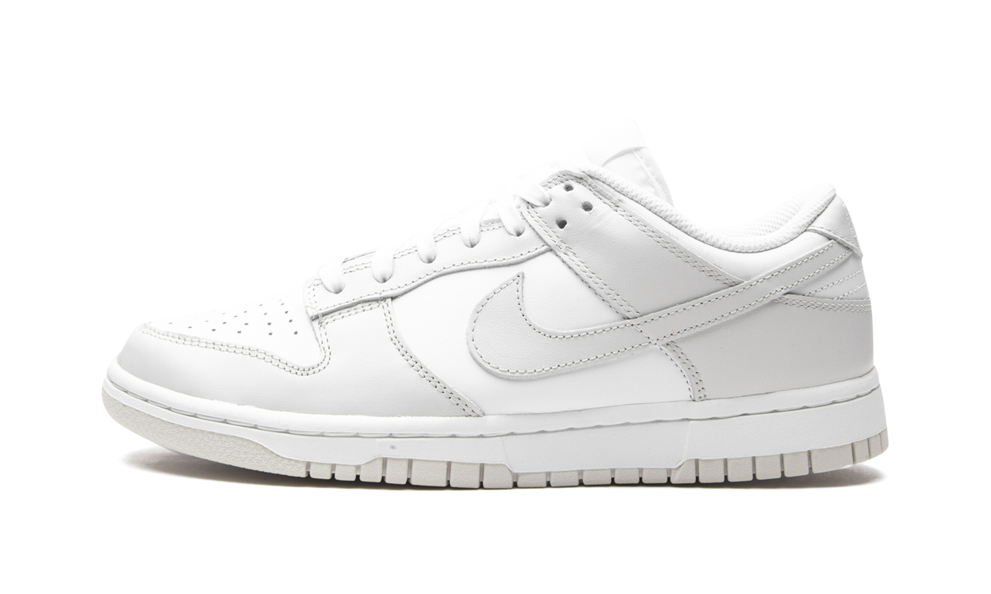 DUNK LOW WMNS Photon Dust