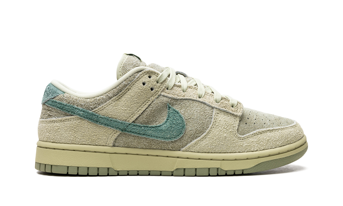 Dunk Low Olive Aura