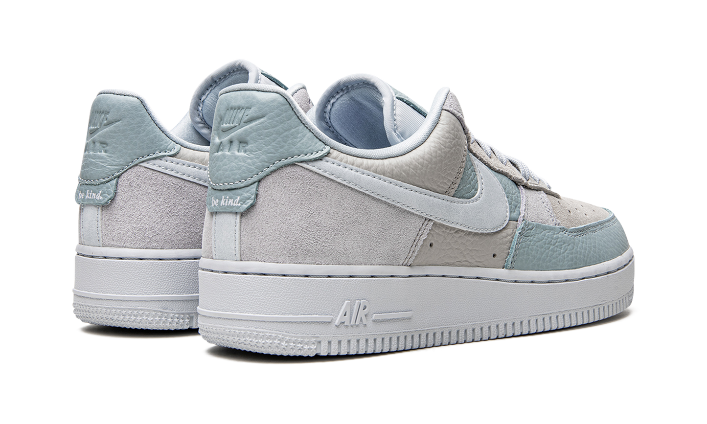 AIR FORCE 1 LO WMNS NH1 Be Kind