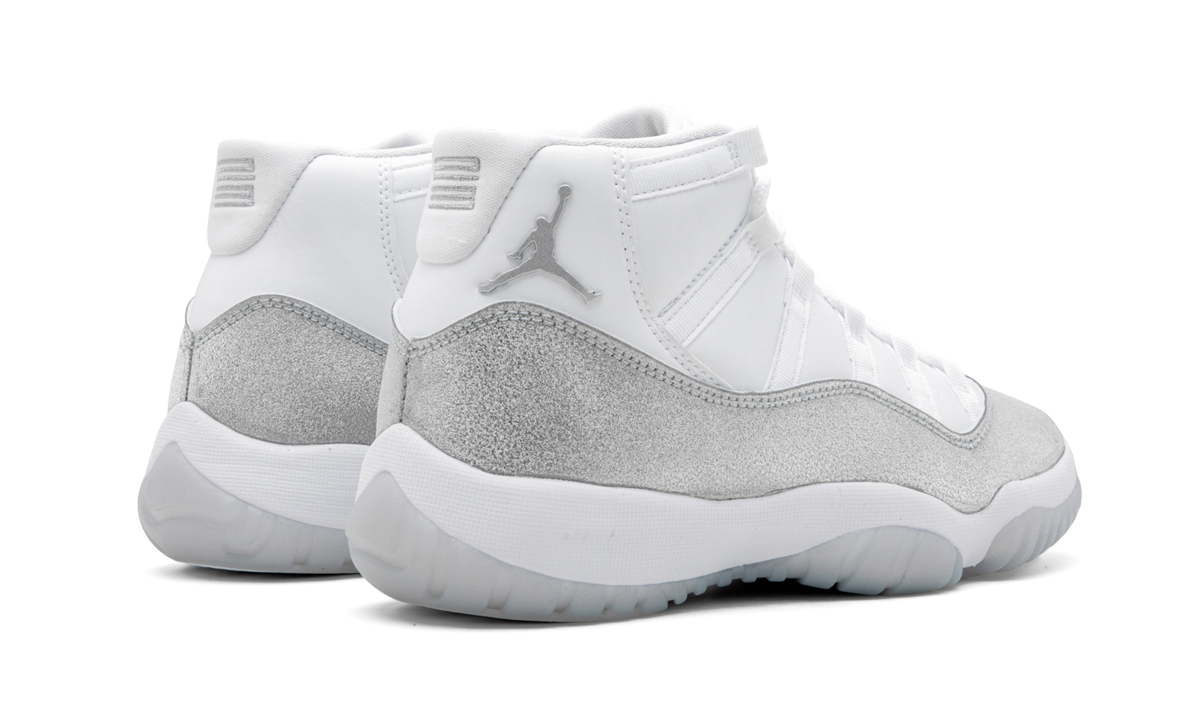 AIR JORDAN 11 RETRO WMNS METALLIC SILVER