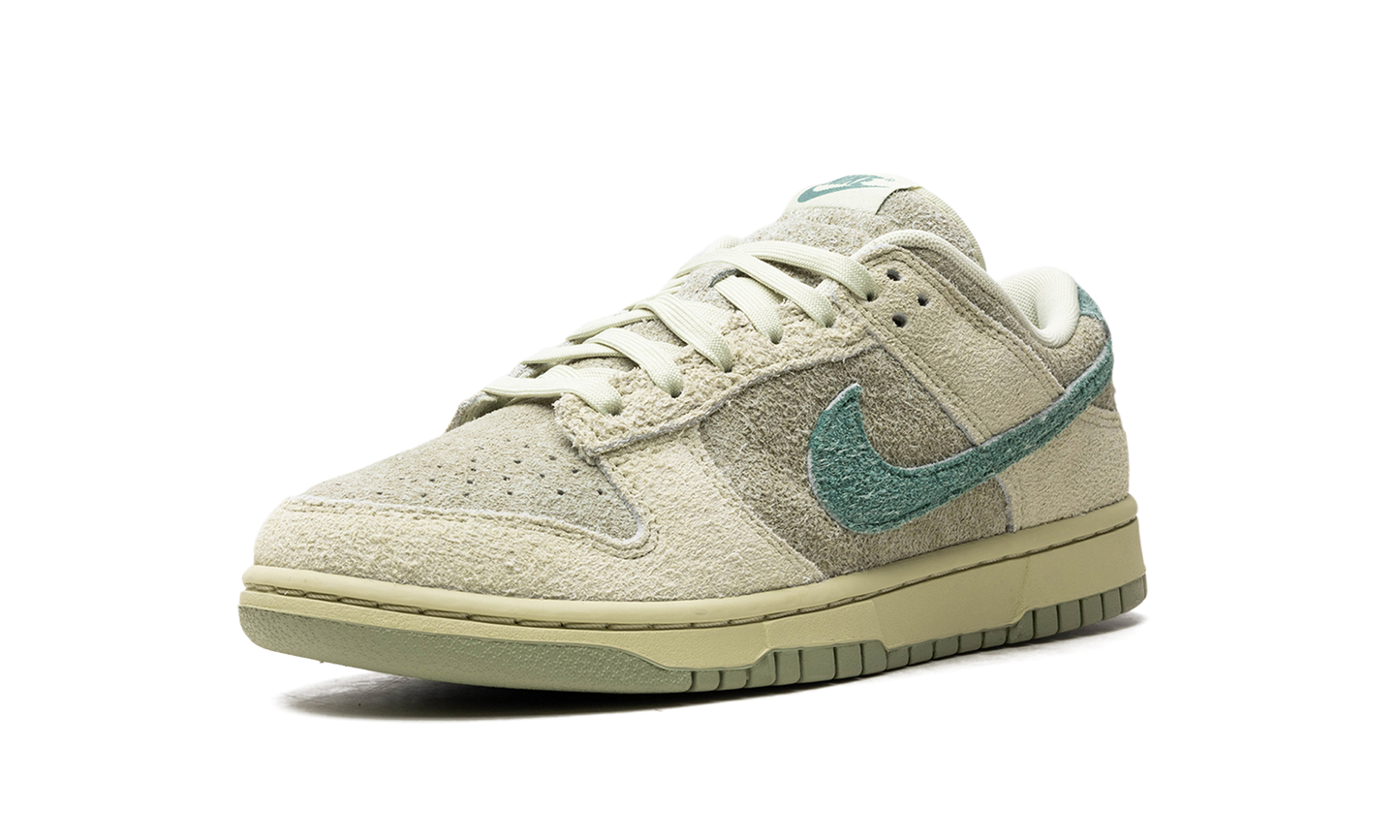 Dunk Low Olive Aura