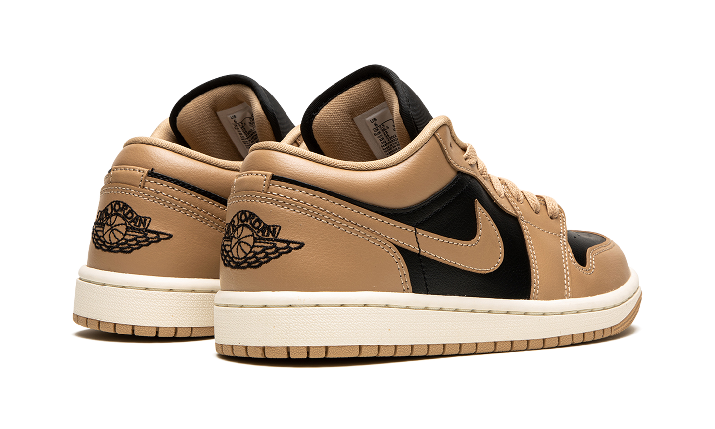 Air Jordan 1 Low WMNS Desert / Black
