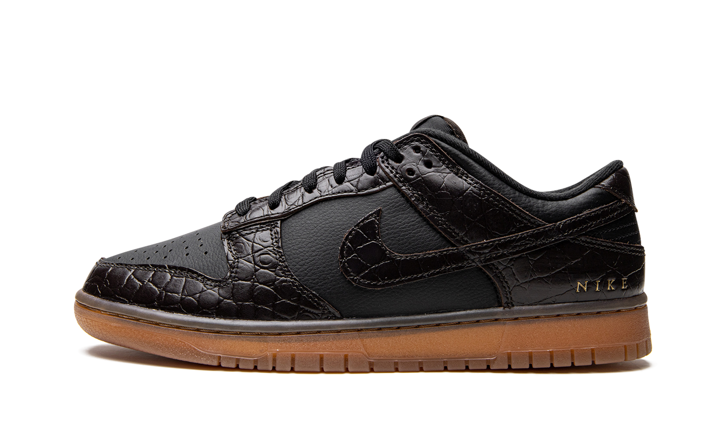 Dunk Low Velvet Brown Black
