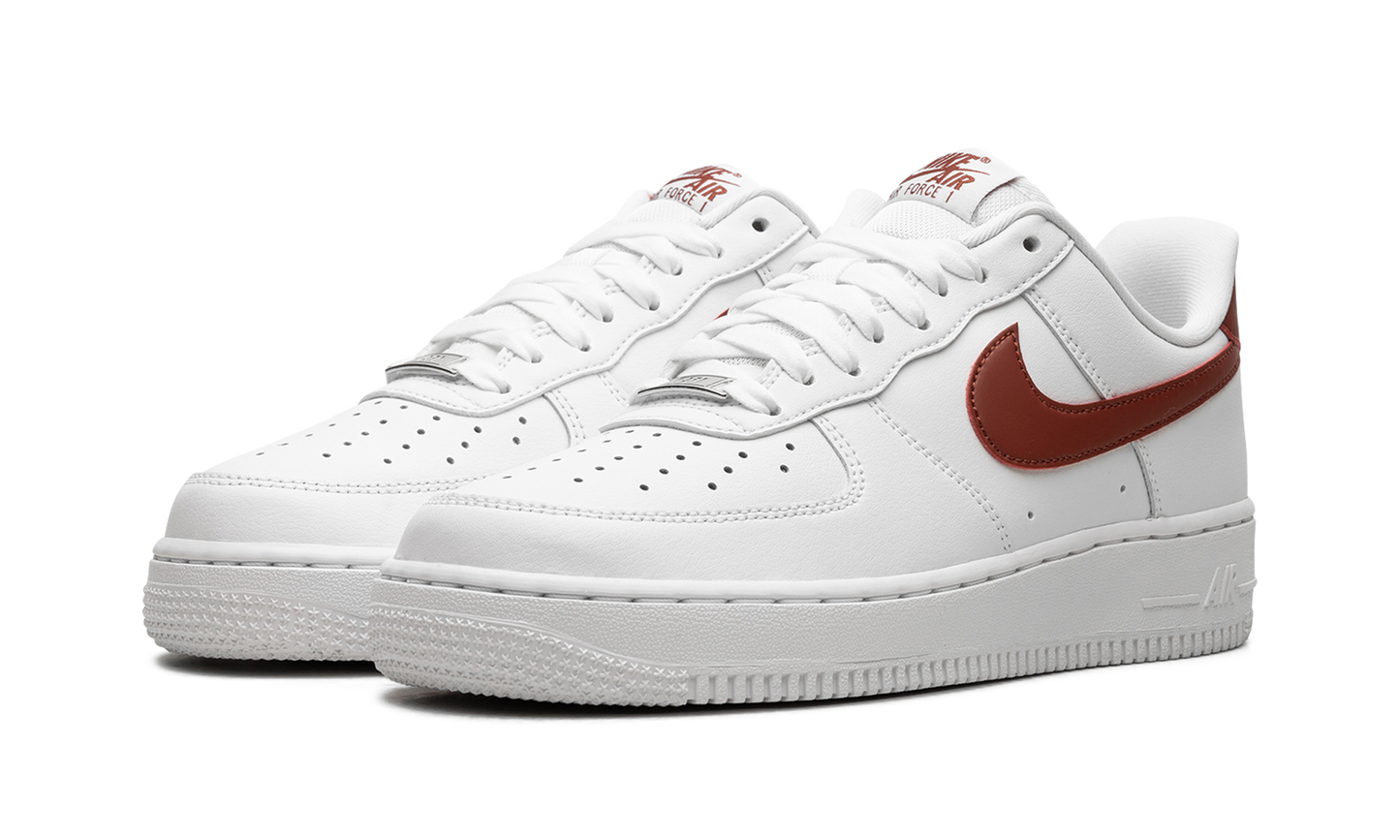 AIR FORCE 1 '07 WMNS White / Rugged Orange