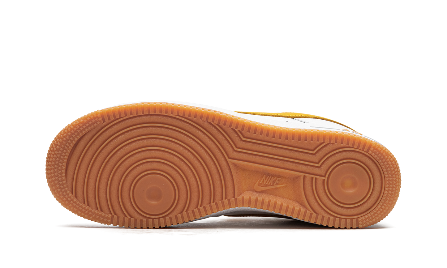 Air Force 1 Low Waterproof - University Gold