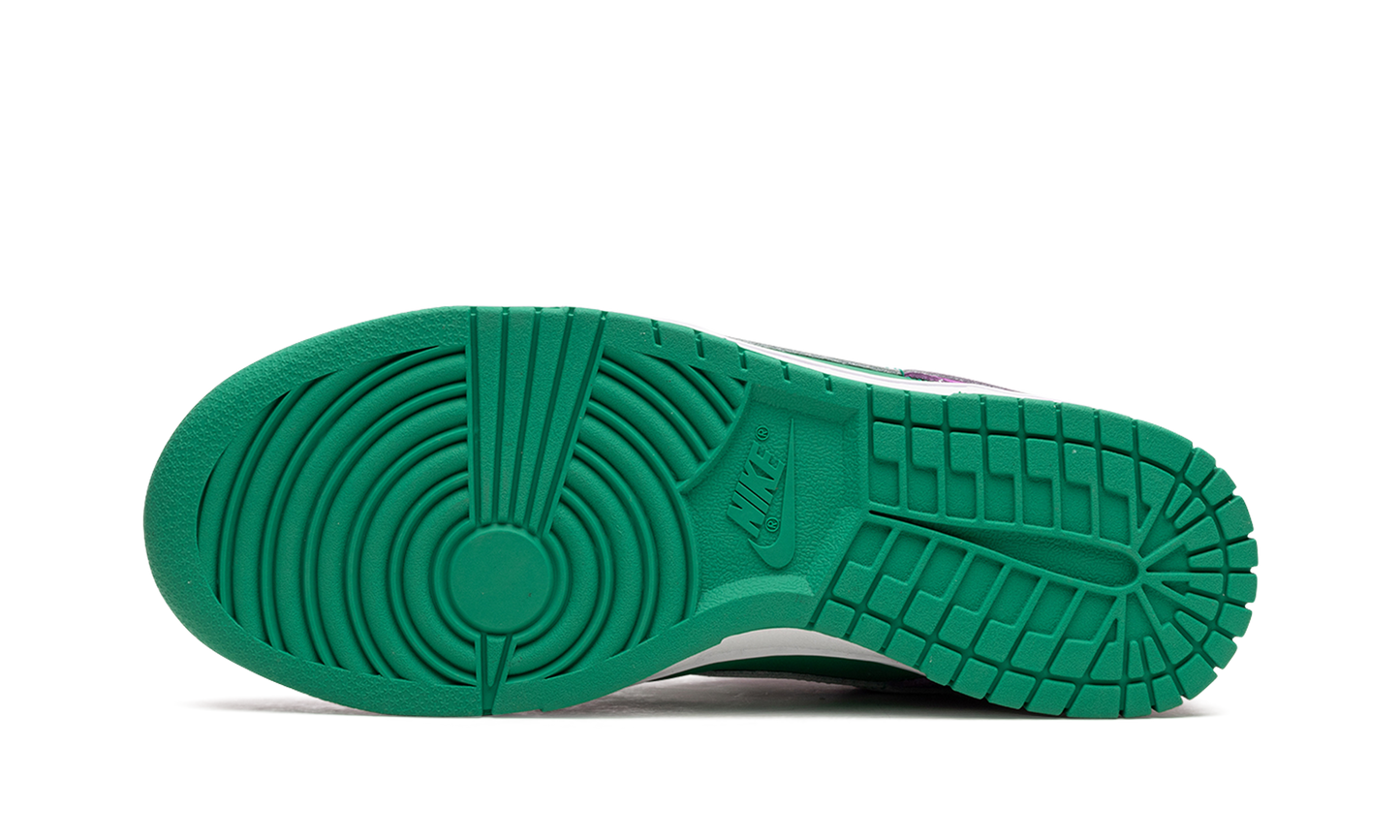 DUNK LOW WMNS Green Fuchsia