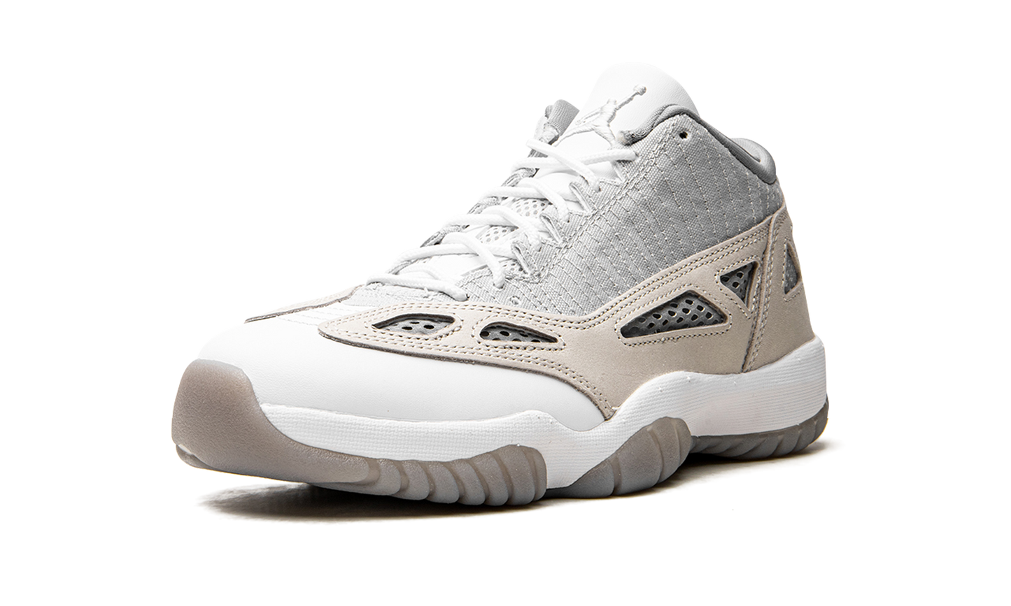 Air Jordan 11 Retro Low IE 'Light Orewood Brown'