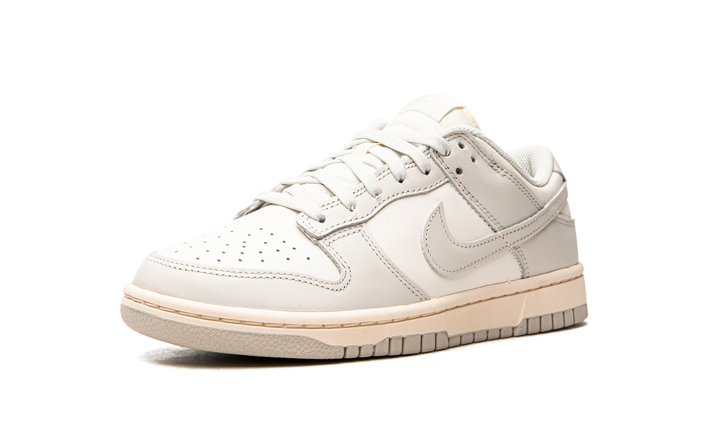DUNK LO MNS WMNS Light Bone