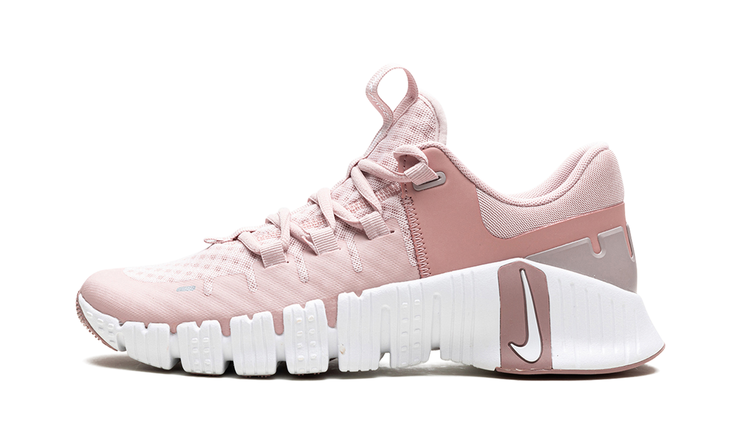 WMNS Nike Free Metcon 5 Pink Oxford