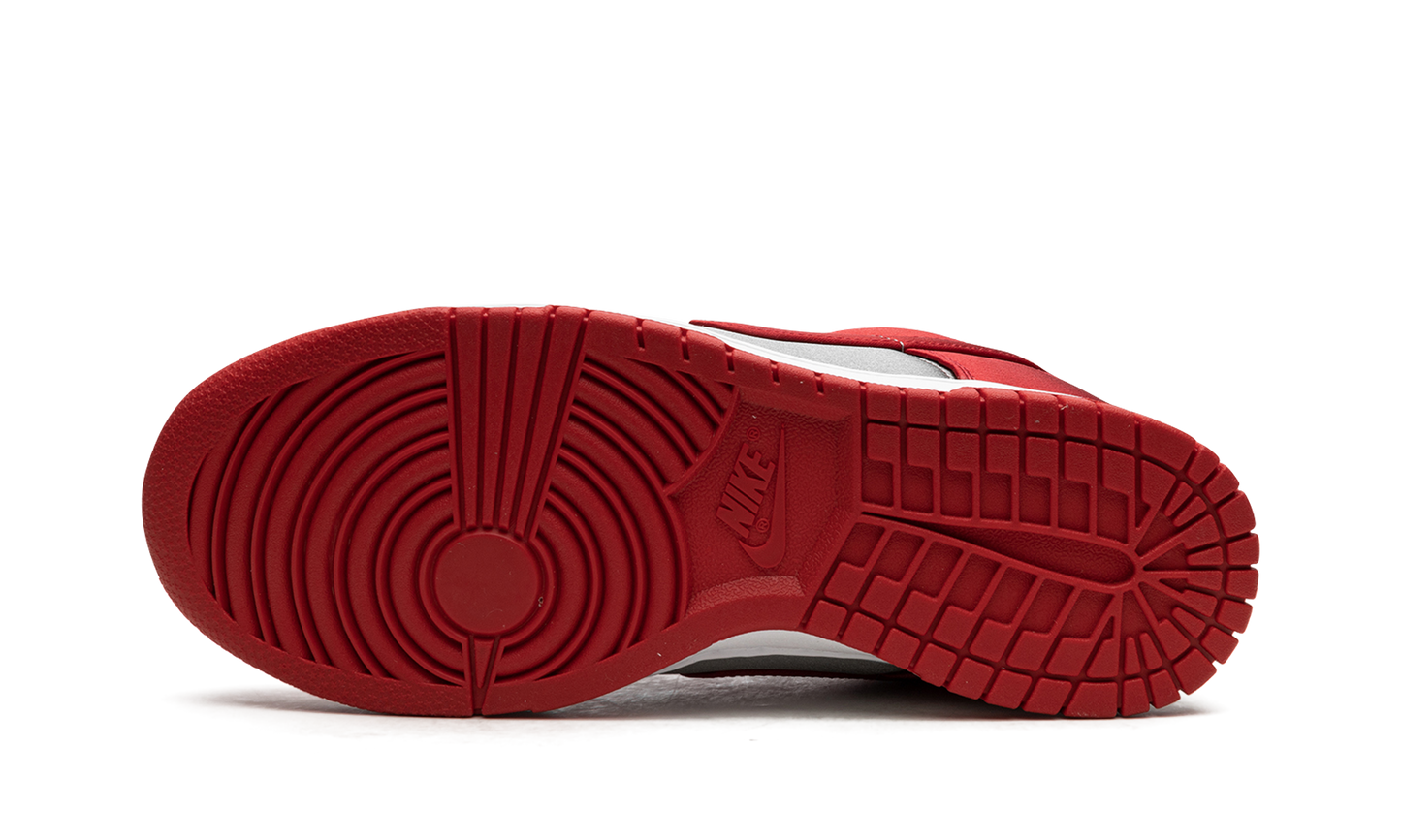 DUNK LOW WMNS UNLV Satin