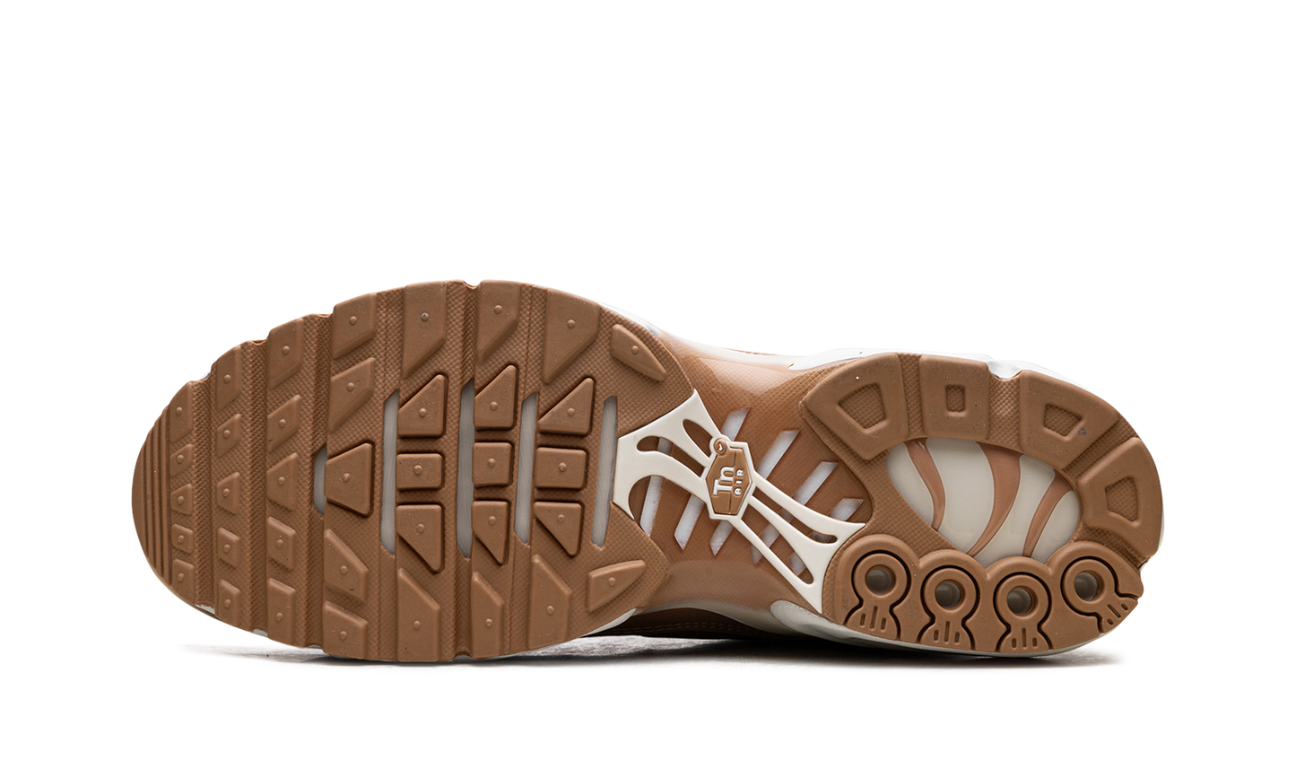 Air Max Plus Flax Sail