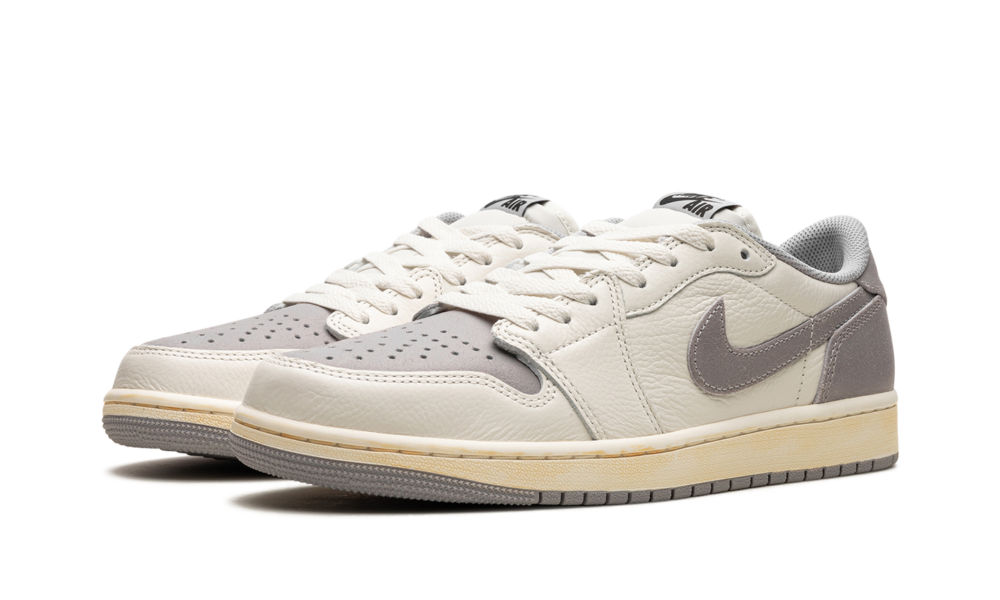 Air Jordan 1 Low EX Atmosphere Grey