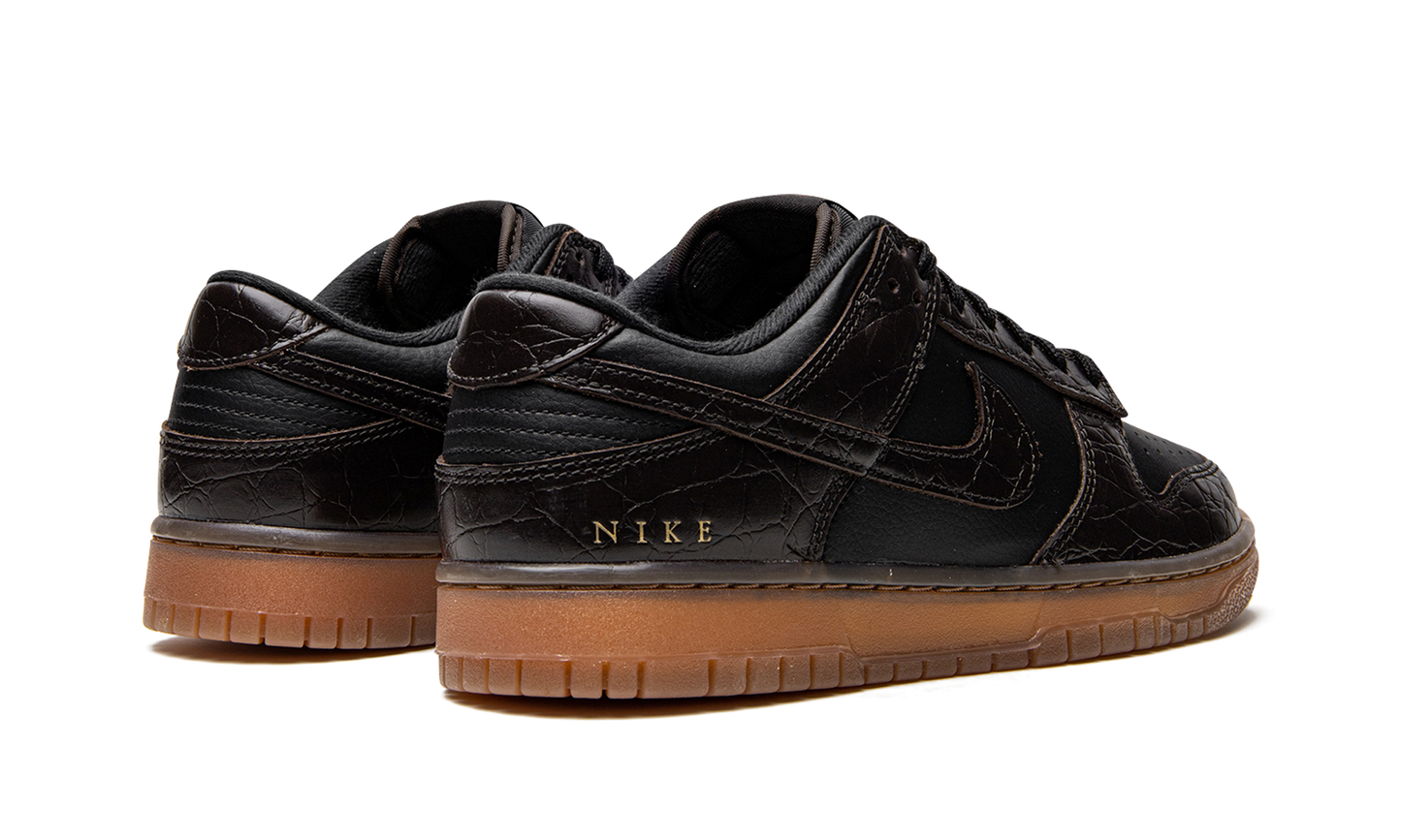 Dunk Low Velvet Brown Black