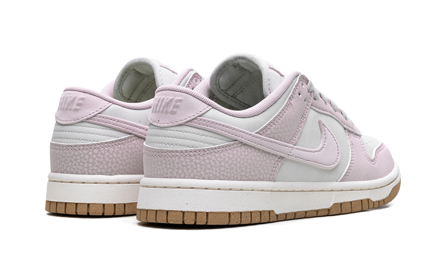 Dunk Low WMNS Platinum Violet