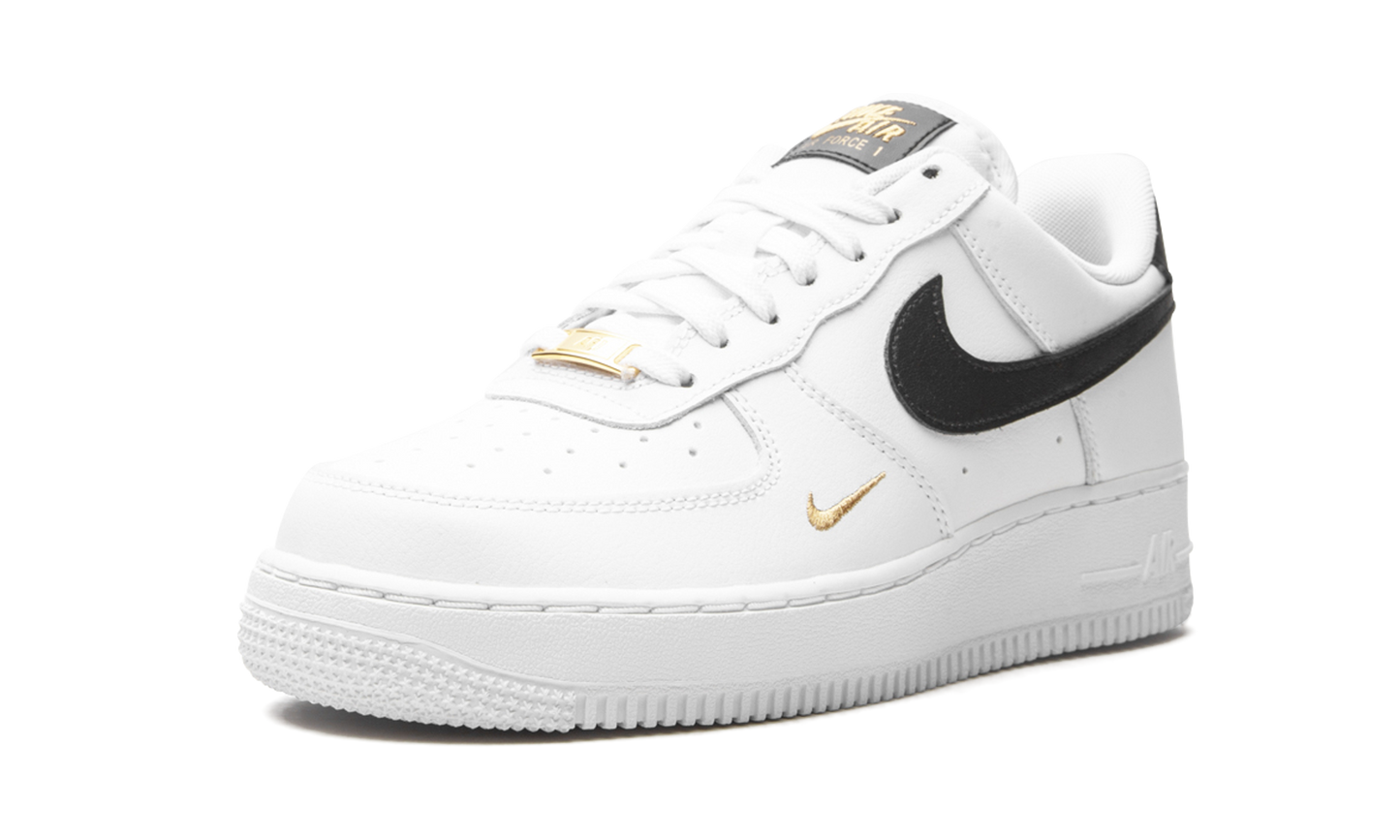 AIR FORCE 1 LO ESSENTIAL MNS WMNS White / Black / Gold