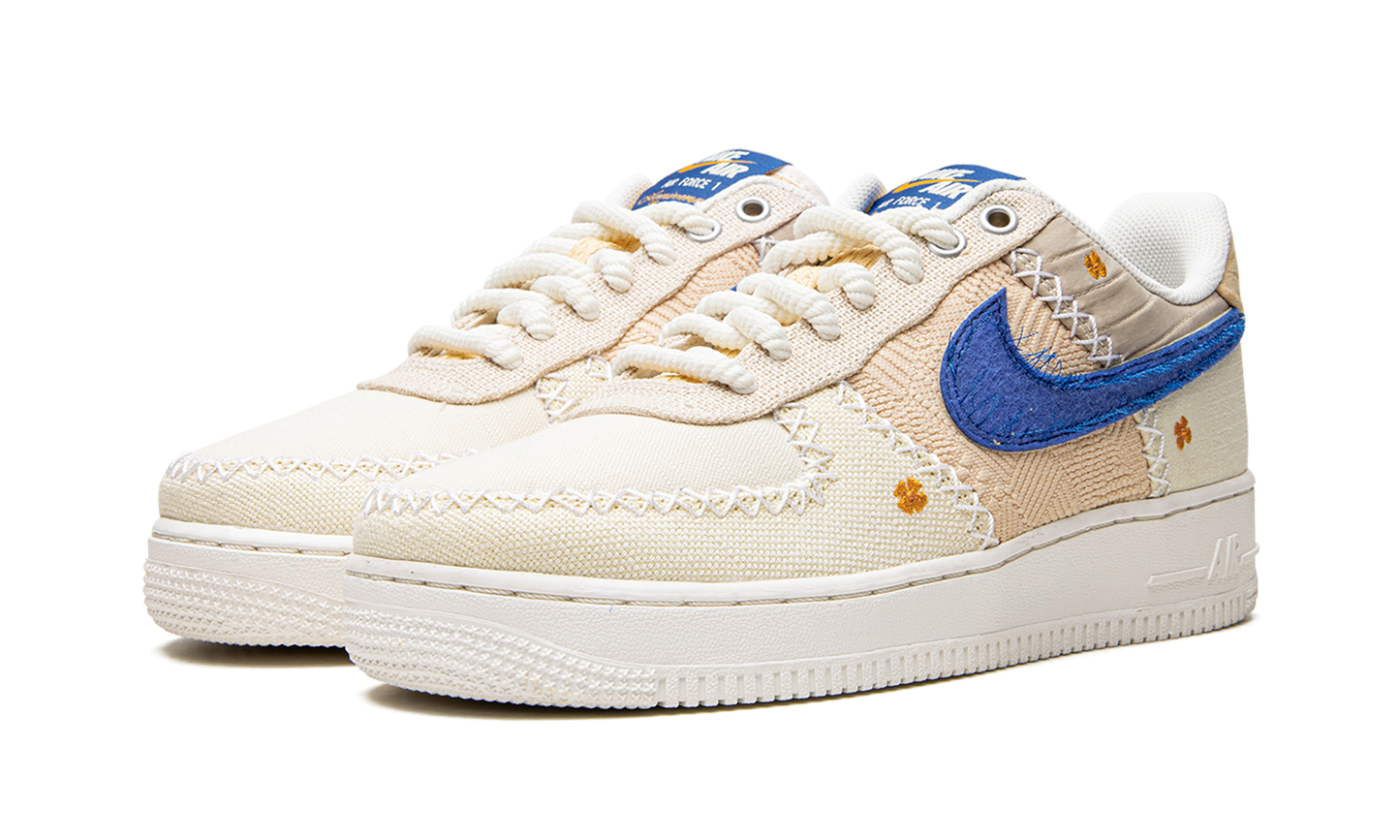 AIR FORCE 1 LO WMNS Los Angeles Flea