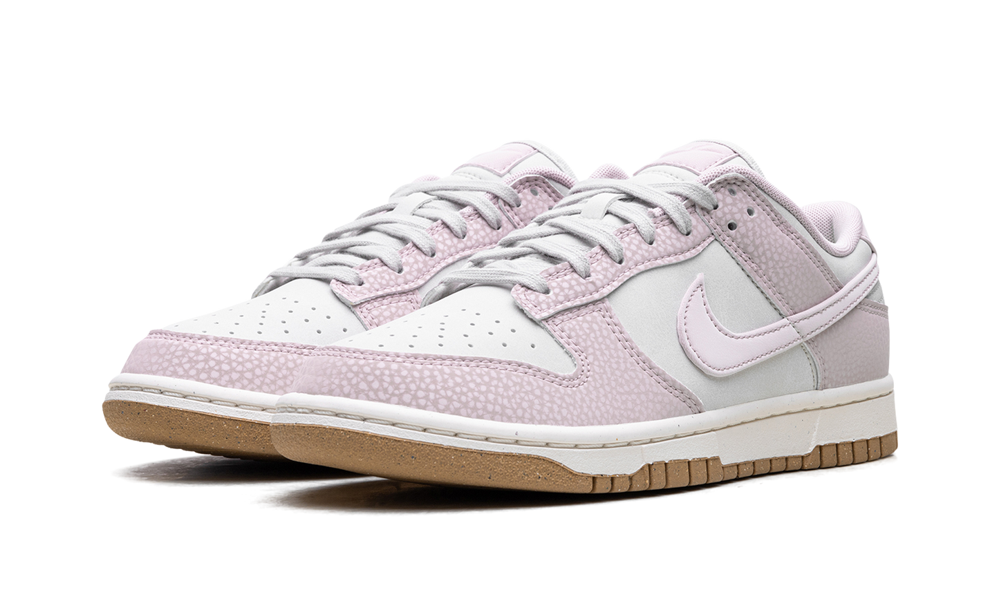 Dunk Low WMNS Platinum Violet