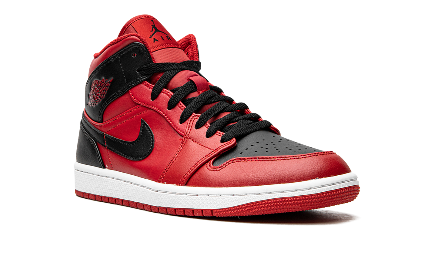 Jordan 1 Mid Reverse Bred