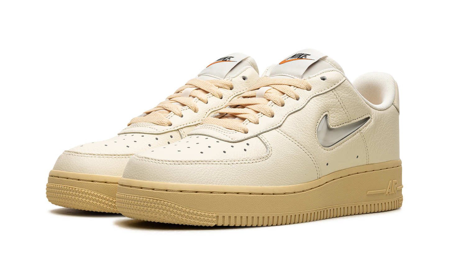 AIR FORCE 1 JEEL MNS WMNS Coconut Milk