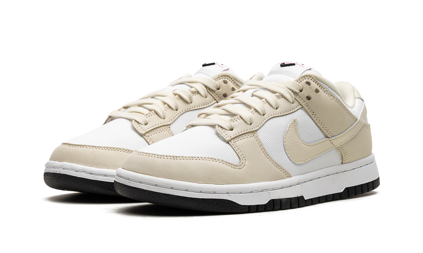 NIKE DUNK LO LX WMNS Coconut Milk