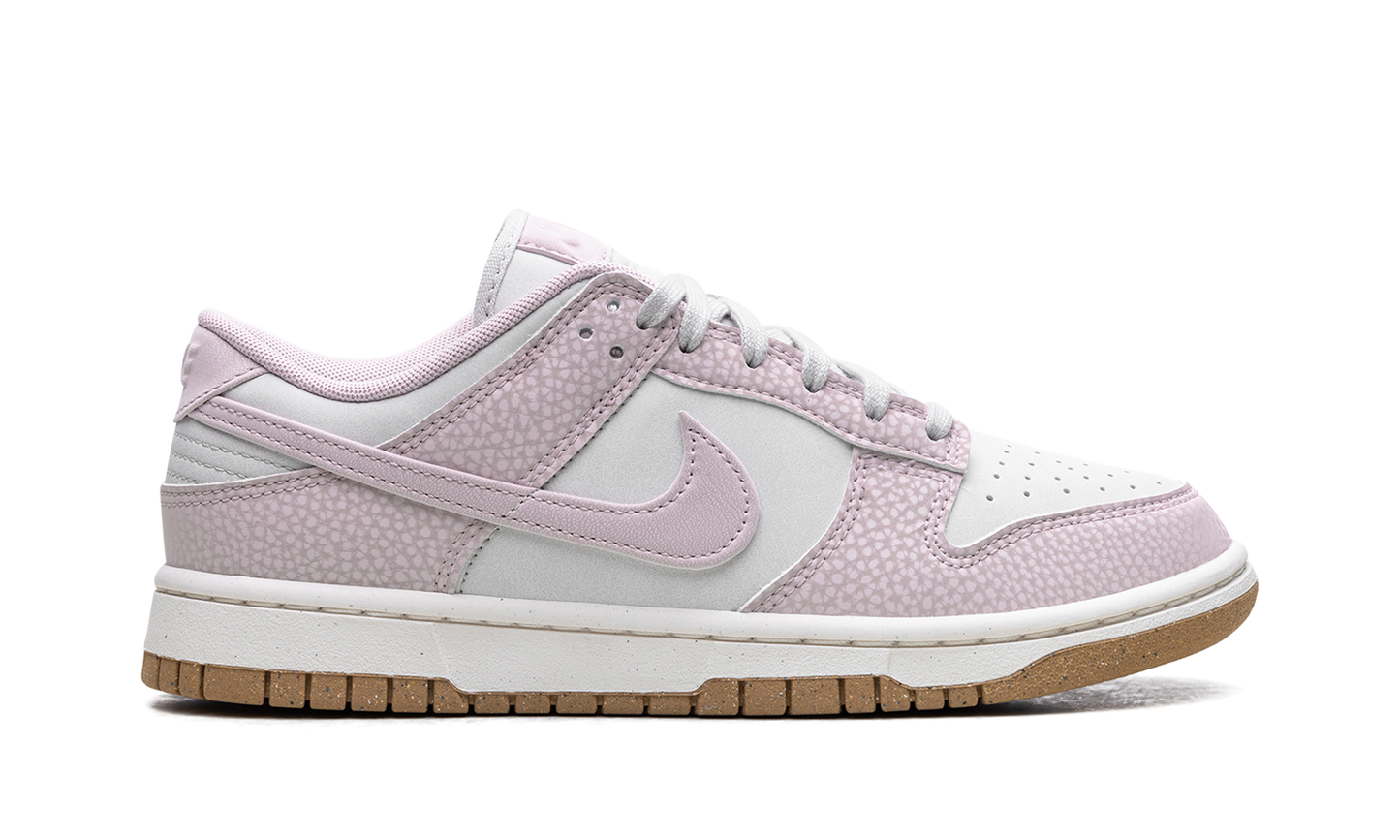 Dunk Low WMNS Platinum Violet