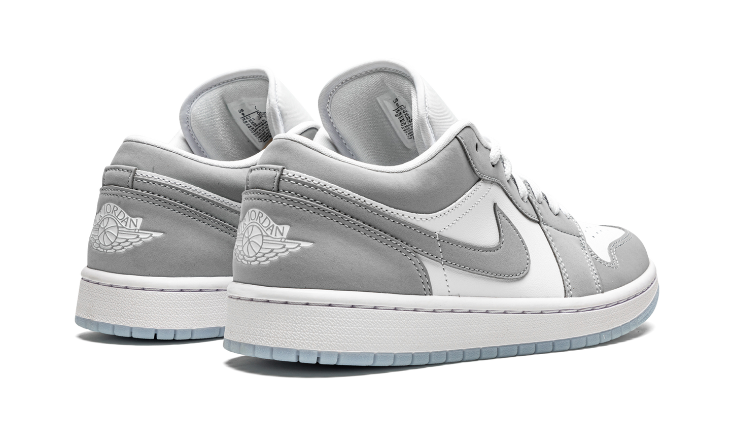 AIR JORDAN 1 LOW WMNS White / Wolf Grey