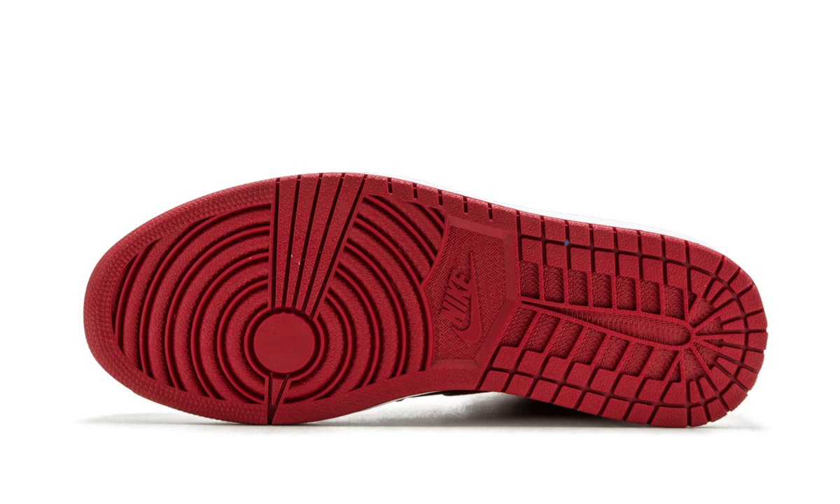 Air Jordan 1 Retro High OG SE Satin Banned