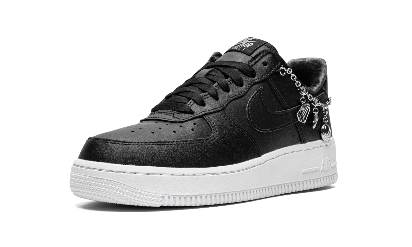 AIR FORCE 1 '07 LX MNS WMNS Lucky Charms - Black