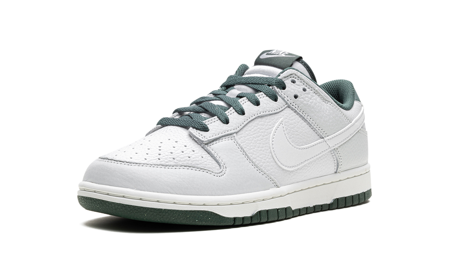 NIKE DUNK LOW VINTAGE GREEN