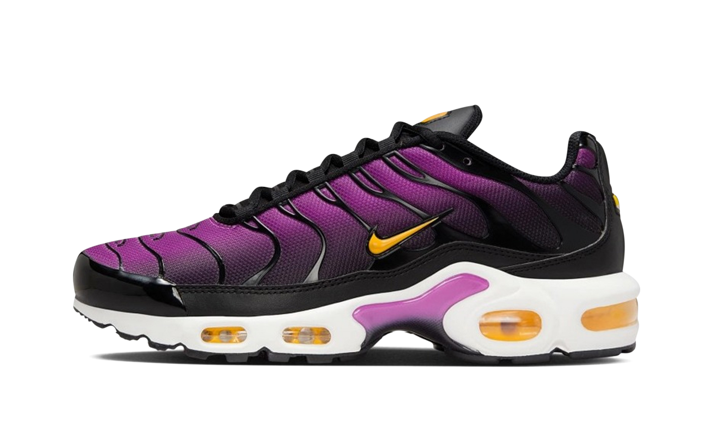 Air Max Plus WMNS Black Laser Orange White Hyper Violet