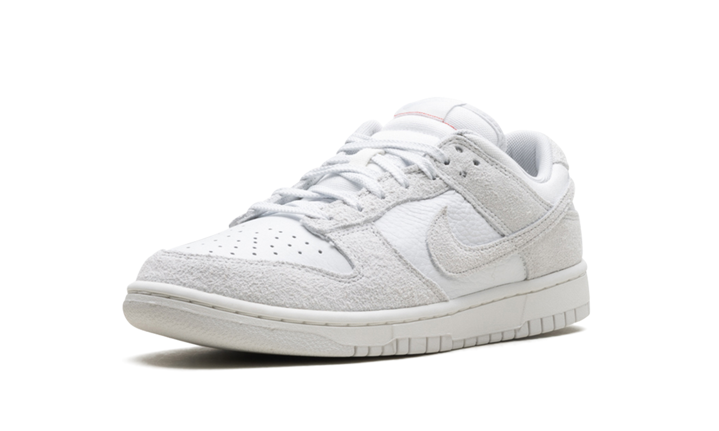Dunk Low WMNS Summit White Photon Dust