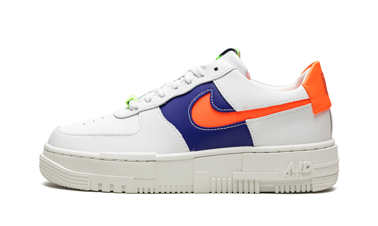 AIR FORCE 1 LO PIXEL MNS WMNS White Concord Crimson
