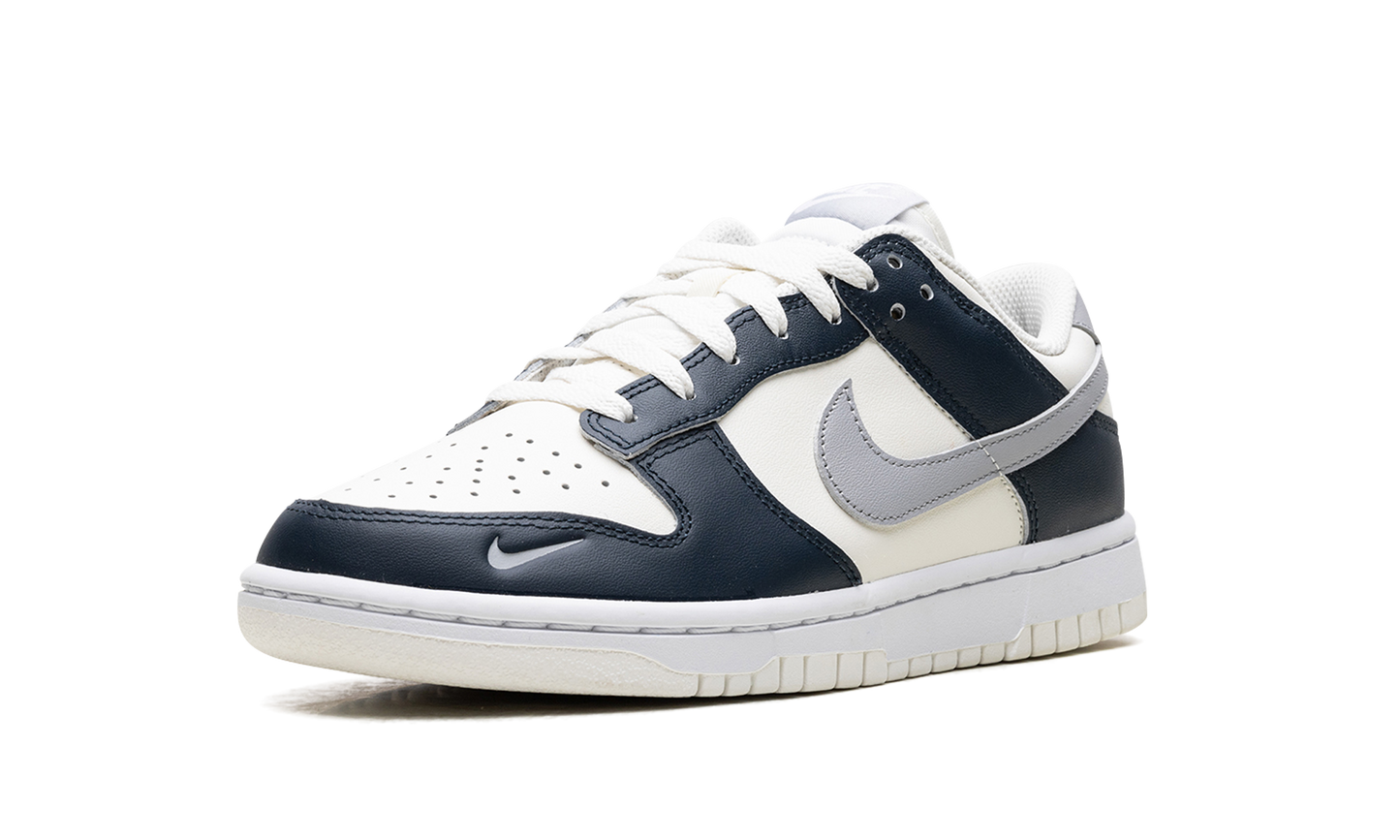 Dunk Low WMNS Armoury Navy